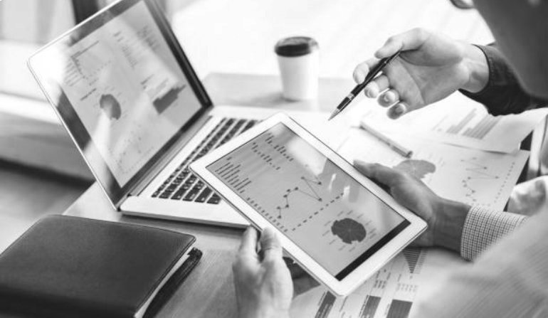 Co-working Business Team Consulting meeting Planning Strategy and brainstorming new business project